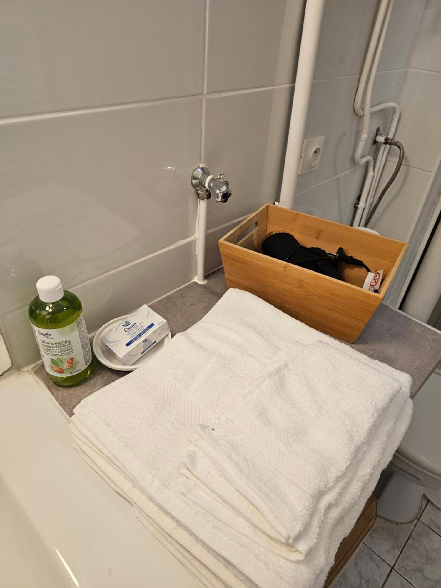 Le Weber-Paris Apartment Pantin Bagian luar foto