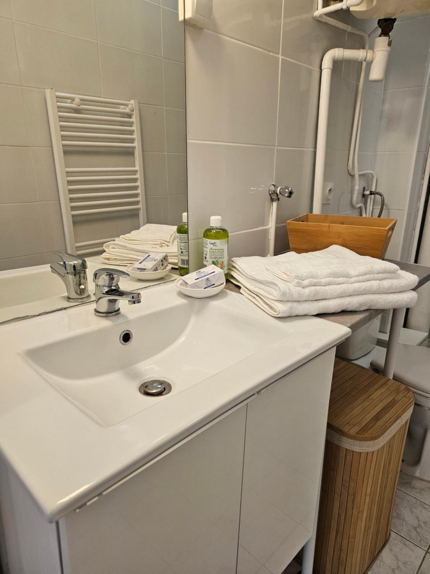 Le Weber-Paris Apartment Pantin Bagian luar foto